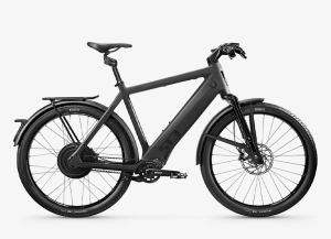 Stromer ST3 als Sport-Rahmen mit Pinion-Schaltung & Gates-Riemen & gefederter Gabel in der Farbe deep-black