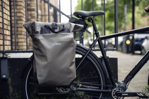 Ortlieb VARIO mit QL3.1-Befestigungssystem & 20 l Volumen in der Farbe dark sand