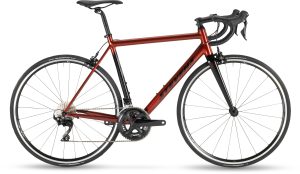 Stevens STELVIO als Diamant-Rahmen in der Farbe red currant