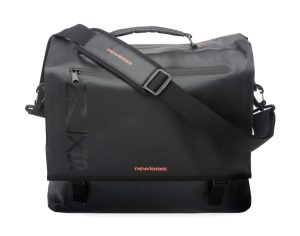 New Looxs Tasche VARO MESSENGER mit 15 l Volumen in der Farbe black