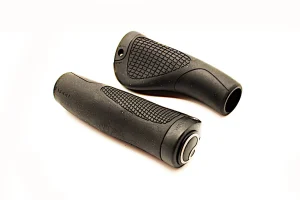 Ergon Lenkergriffe GP10/GP1 inder Ausführung lang/lang & der Farbe schwarz