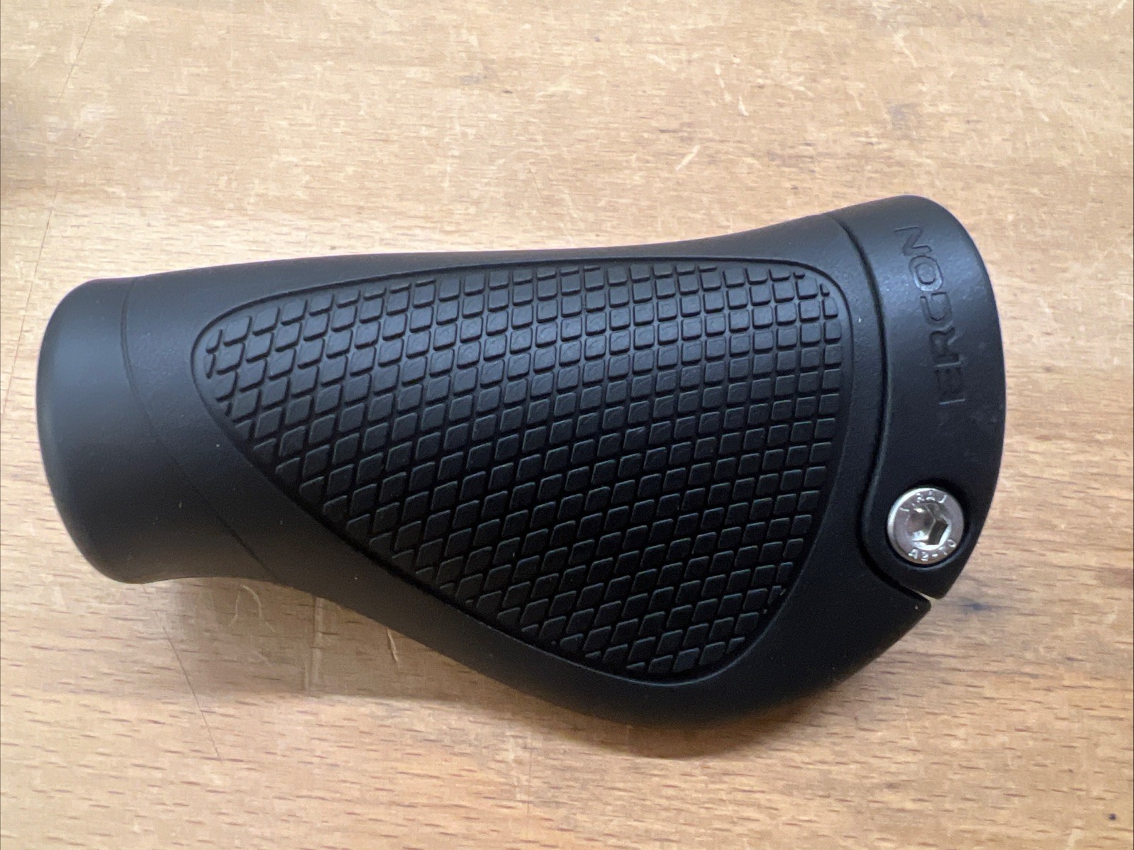 Ergon Griffe GP1 Gr.L 95/130mm schwarz – Bild 2