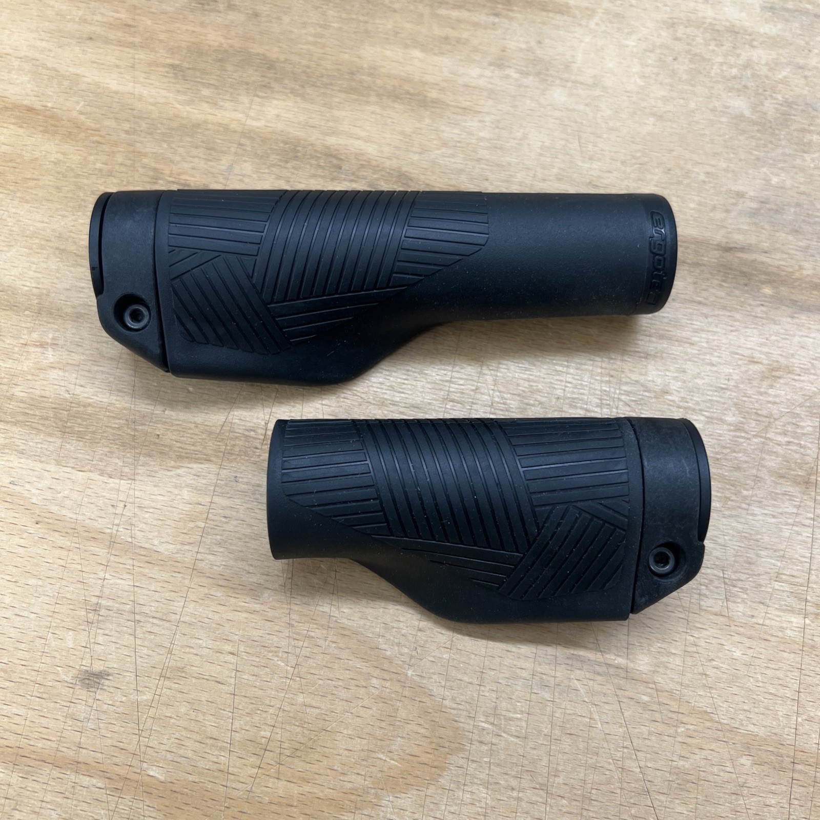 ERGOTEC Griffe EG Ambition 135/92mm Schraubklemmung – Bild 2